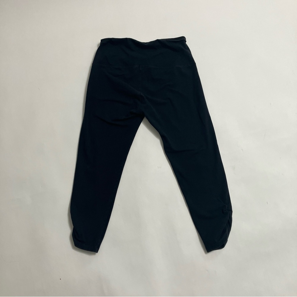 SOFT SURROUNDINGS ruched leg capri leggings - Picture 5 of 6